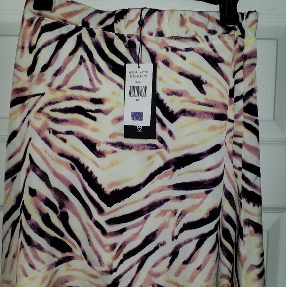 KENDALL & KYLIE Patterned Skirt. Nature, Watercolor, Abstract Inspired. NEW NWT - Picture 6 of 14